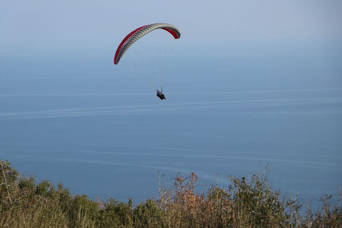 Paragliding Experience from Side